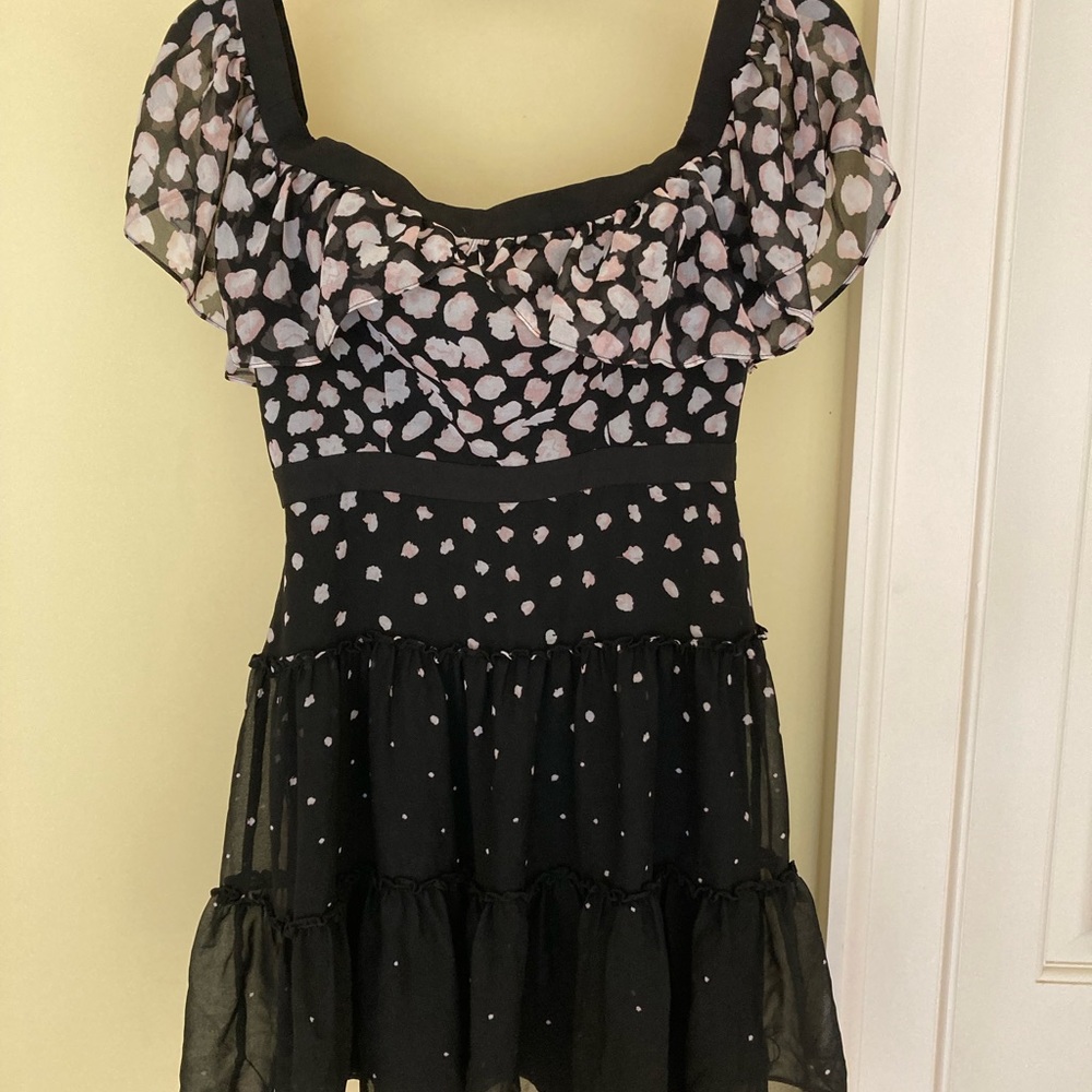 BCBG like new size 4 pink & black mini dress that can be worn off the shoulders.